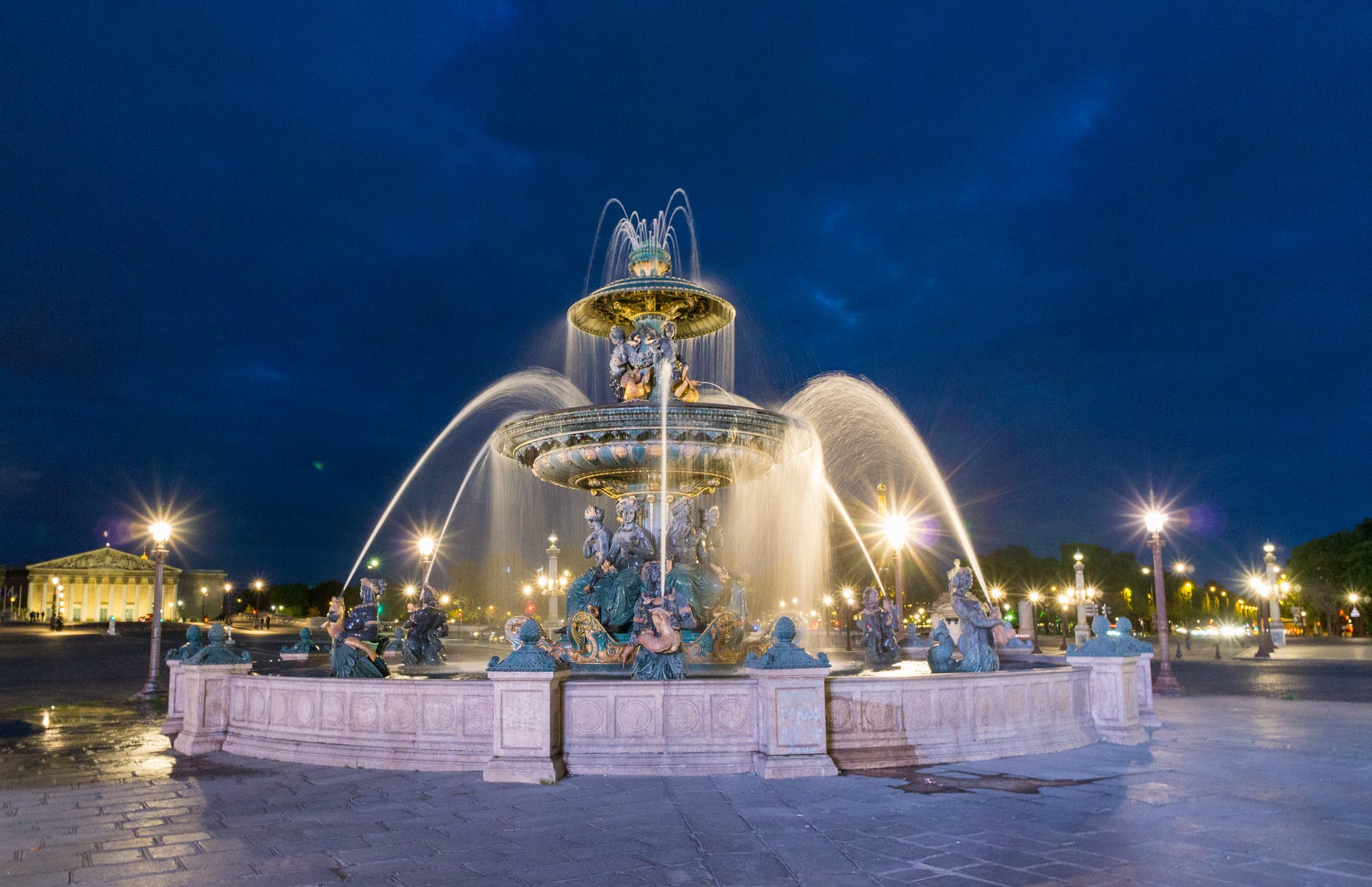 fountain during nighttime